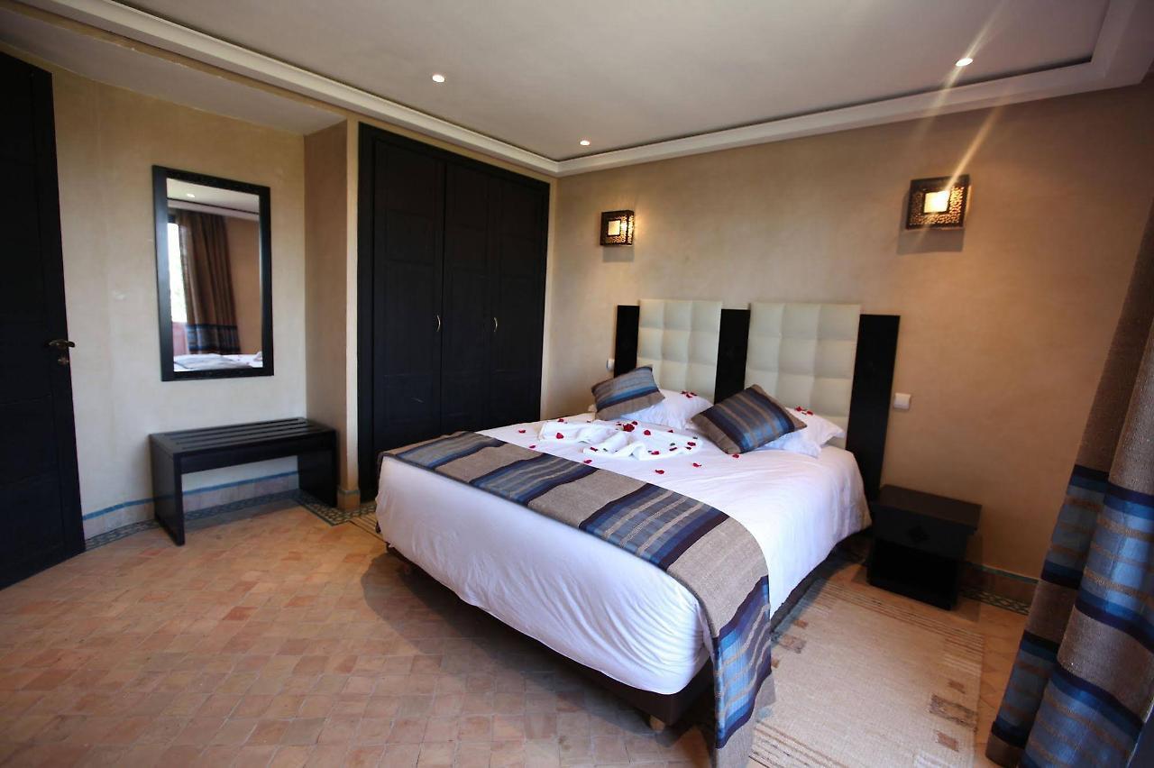 Les Jardins De Zyriab Bed & Breakfast Aït Hamid Eksteriør bilde