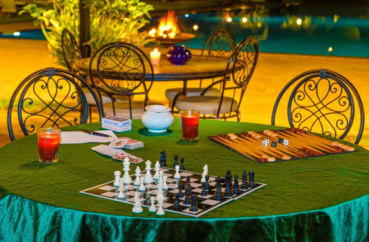 Les Jardins De Zyriab Bed & Breakfast Aït Hamid Eksteriør bilde
