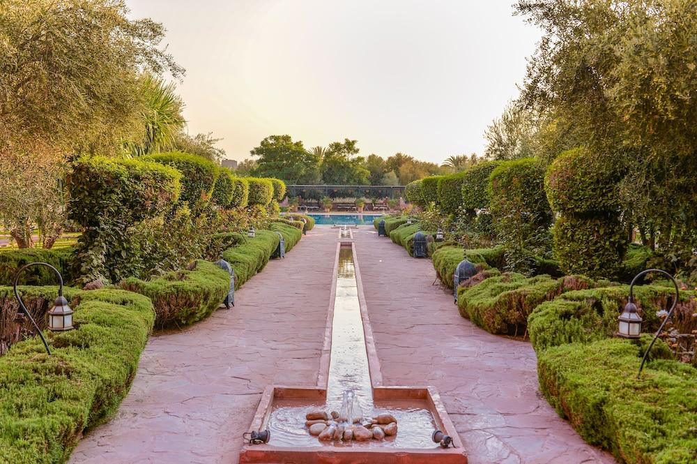 Les Jardins De Zyriab Bed & Breakfast Aït Hamid Eksteriør bilde