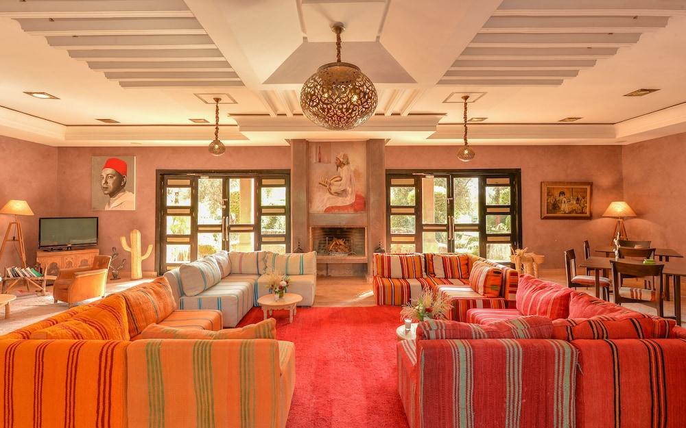 Les Jardins De Zyriab Bed & Breakfast Aït Hamid Eksteriør bilde
