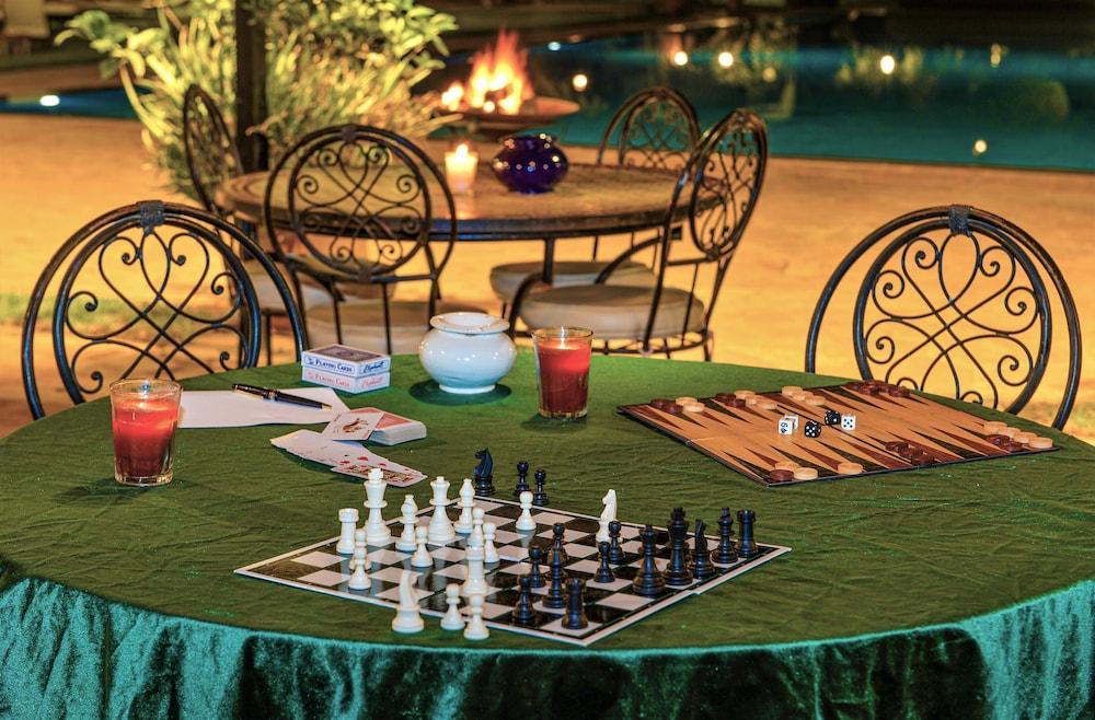Les Jardins De Zyriab Bed & Breakfast Aït Hamid Eksteriør bilde
